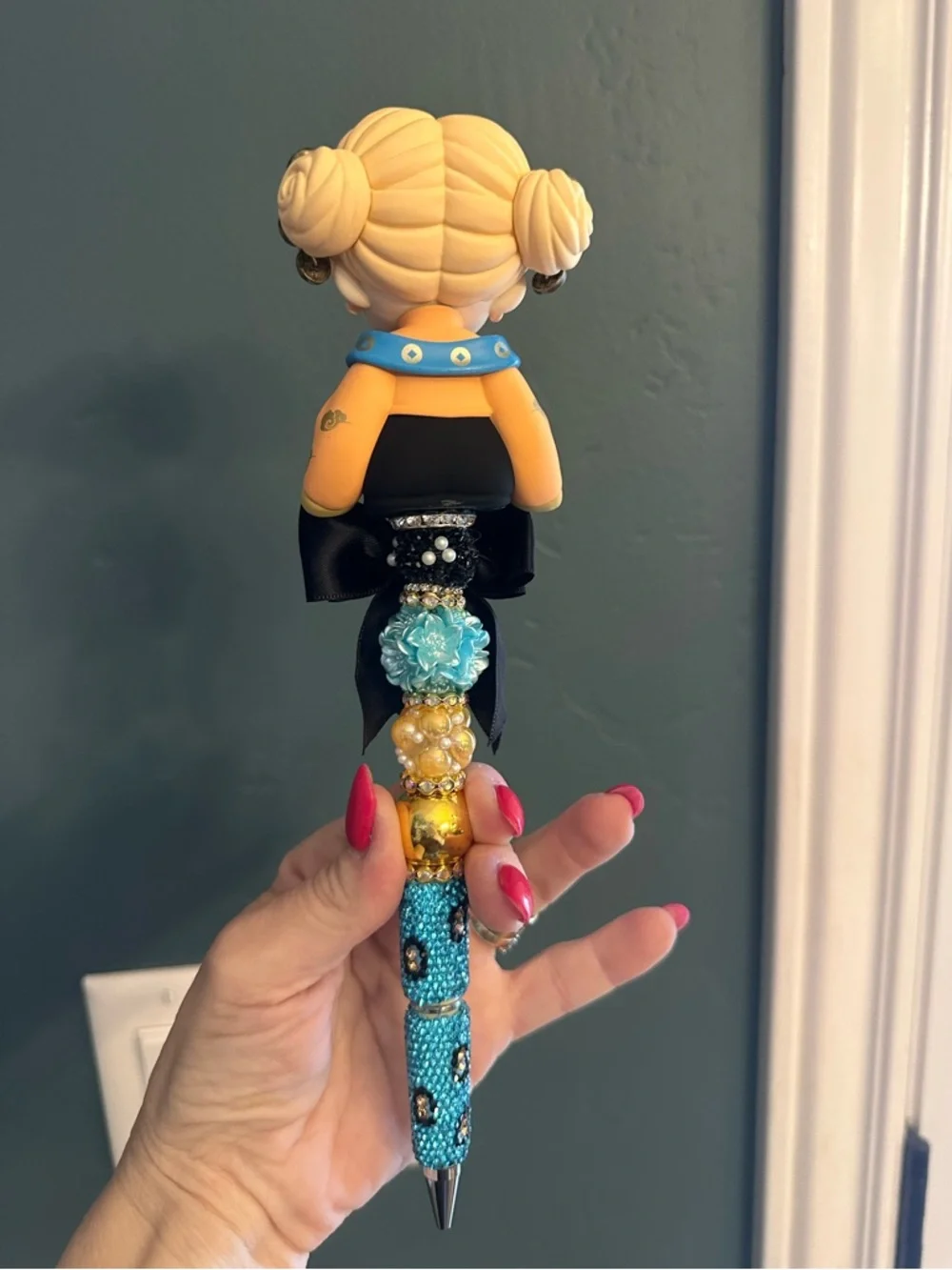 Gorgeous Hand Crafted Pen with an Authentic  DoDo Sugar Nami as the Focal